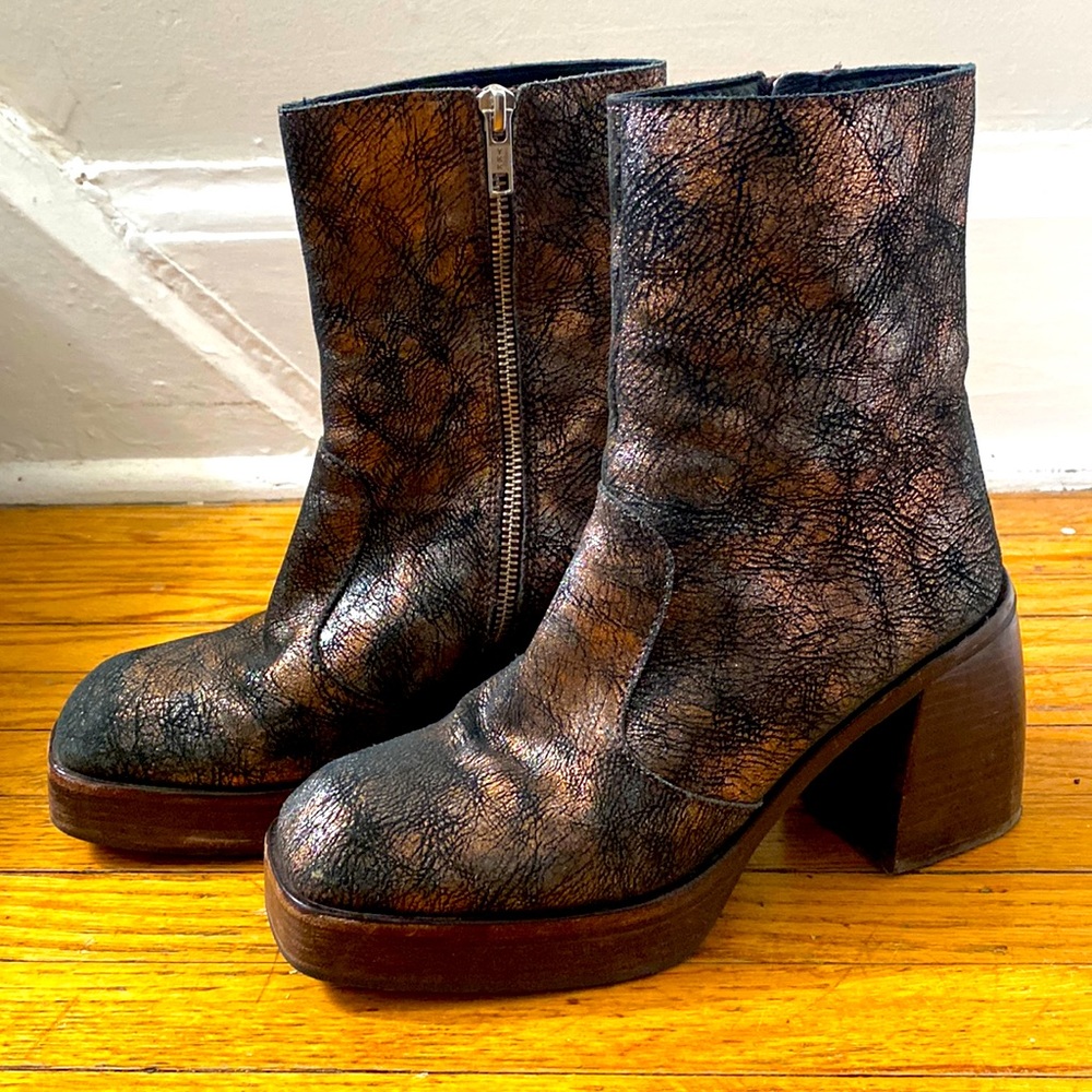 Free People - size 38 Ruby Platform Metallic Heeled Boots